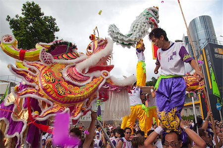 simsearch:855-03252882,k - Dragon dance & lion dance celebrating Tam Kung festival at Tam Kung temple, Shaukeiwan, Hong Kong Foto de stock - Direito Controlado, Número: 855-05983493
