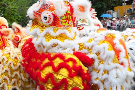 simsearch:855-03252882,k - Lion dance celebrating Tam Kung festival at Tam Kung temple, Shaukeiwan, Hong Kong Foto de stock - Direito Controlado, Número: 855-05983623
