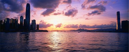 Sunset over Victoria Harbour, Hong Kong Foto de stock - Con derechos protegidos, Código: 855-05983685