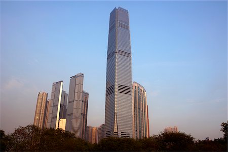 simsearch:855-05984002,k - International Commerce Centre and luxurious apartments at West Kowloon, Hong Kong Foto de stock - Direito Controlado, Número: 855-05983998