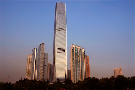simsearch:855-05984002,k - International Commerce Centre and luxurious apartments at West Kowloon, Hong Kong Foto de stock - Direito Controlado, Número: 855-05983990