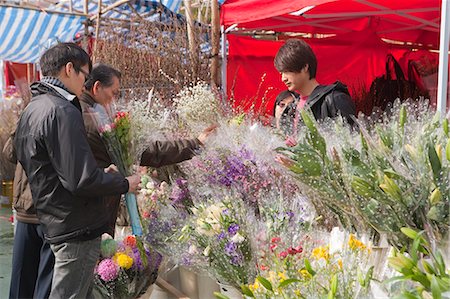 simsearch:855-06339466,k - Menschen einkaufen im Flower-Markt, Tsuen Wan, Hong Kong Stockbilder - Lizenzpflichtiges, Bildnummer: 855-06314088