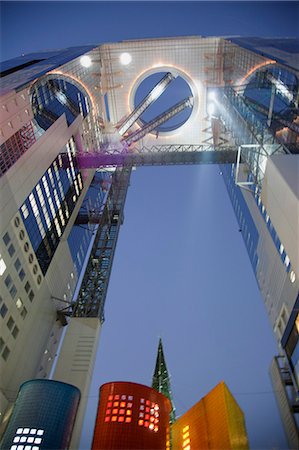 Umeda Sky Building, Osaka, Japon Photographie de stock - Rights-Managed, Code: 855-06314303