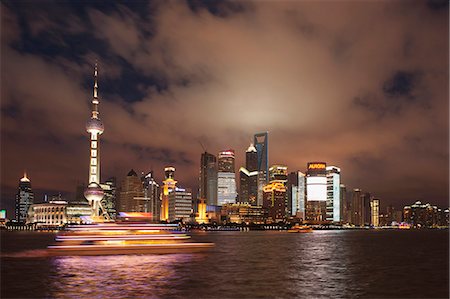 shanghaï - Skyline de Lujiazui Pudong du Bund, la nuit, Shanghai, Chine Photographie de stock - Rights-Managed, Code: 855-06312194