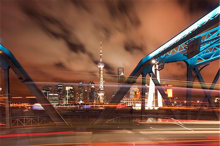 simsearch:649-09246277,k - Skyline of Lujiazui Pudong viewed from Garden Bridge at night, Shanghai, China Stock Photo - Rights-Managed, Code: 855-06312218