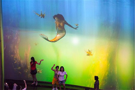 sirena - Show of mermaid at City of Dreams, Taipa, Macau Fotografie stock - Rights-Managed, Codice: 855-06312453