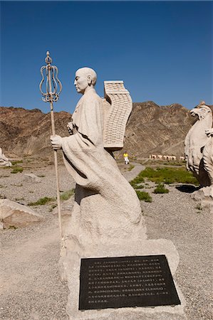 simsearch:855-05982514,k - Statue of Xuan Zang at Overhanging Great Wall, Jiayuguan, Silkroad, China Foto de stock - Direito Controlado, Número: 855-06312803