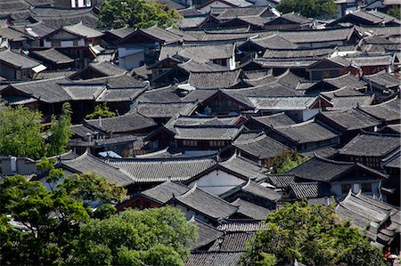simsearch:855-06313039,k - Residential rooftops at the ancient city of Lijiang, Yunnan Province, China Stock Photo - Rights-Managed, Code: 855-06313060
