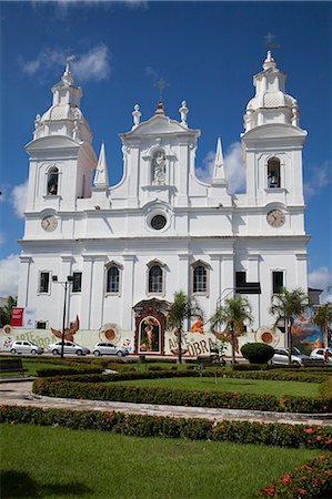 simsearch:855-06313162,k - A white church at Petros Square, Salvador, Bahia, Brazil Foto de stock - Con derechos protegidos, Código: 855-06313161