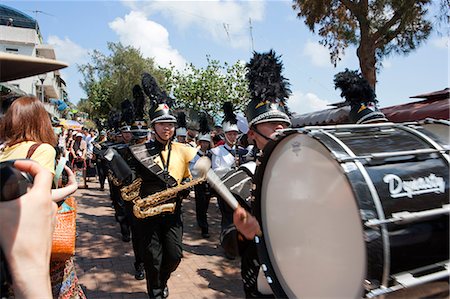 simsearch:855-06313391,k - Procession parade, part of the Bun festival procession performing at Cheung Chau, Hong Kong Fotografie stock - Rights-Managed, Codice: 855-06313390