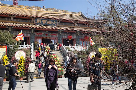 simsearch:855-06313461,k - Principale salle de Po Lin monastère, l'île de Lantau, Hong Kong Photographie de stock - Rights-Managed, Code: 855-06313585