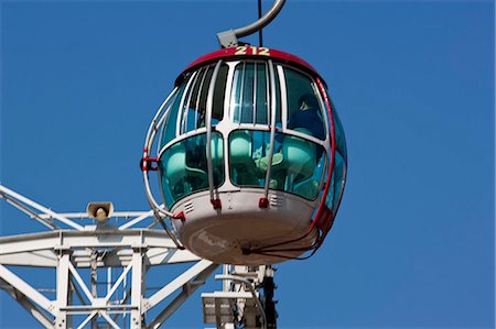 simsearch:855-03024288,k - Cable cars, Ocean Park, Hong Kong Stock Photo - Rights-Managed, Code: 855-06313847