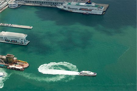 Bird's eye view of First ferry and pier from Sky100, 393 metres above sea level, Hong Kong Foto de stock - Con derechos protegidos, Código: 855-06313903