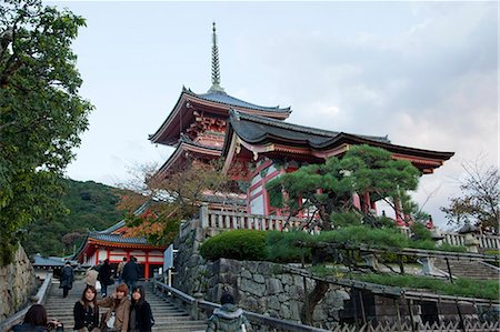 Kiyomizu temple (Kiyomizu-dera) pagoda, Kyoto, Japan Fotografie stock - Rights-Managed, Codice: 855-06337454