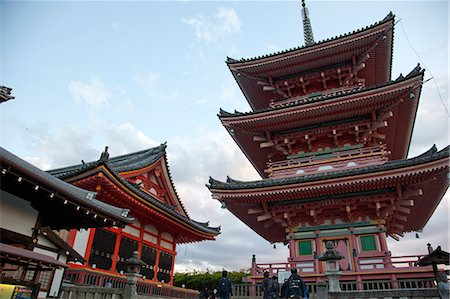 Kiyomizu temple (Kiyomizu-dera) pagoda, Kyoto, Japan Fotografie stock - Rights-Managed, Codice: 855-06337461