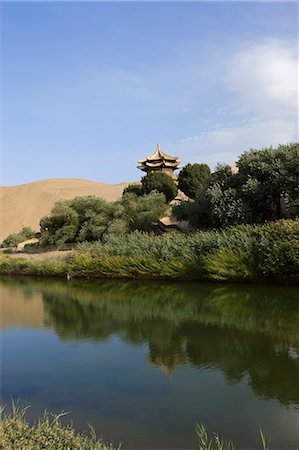 desert lake - Yueyaquan (Crescent moon lake), Mingsha Shan, Dunhuang, Silkroad, Gansu Province, China Stock Photo - Rights-Managed, Code: 855-06337761