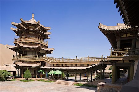 provincia de gansu - Yueyaquan (Crescent moon lake), Mingsha Shan, Dunhuang, Silkroad, Gansu Province, China Foto de stock - Con derechos protegidos, Código: 855-06337905