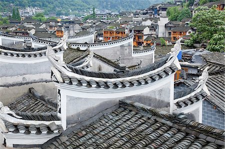 Ziegeldächern der Wohnhäuser in der Altstadt Phoenix, Zhangjiazie, Hunan, China Stockbilder - Lizenzpflichtiges, Bildnummer: 855-06338794