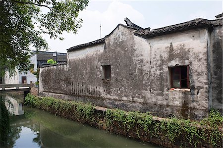 simsearch:855-05982599,k - Old residence on Pingjiang Rd., Suzhou, Jiangsu Province, China Stock Photo - Rights-Managed, Code: 855-06338890