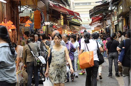 Shopping at Wanchai market, Wanchai, Hong Kong Stock Photo - Rights-Managed, Code: 855-06339507