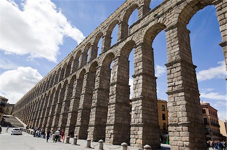 roman aqueduct - The Roman aqueduct, Segovia, Castile-Leon, Spain, Europe Stock Photo - Rights-Managed, Code: 855-08420584