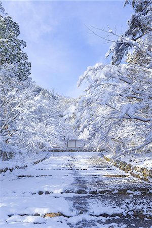 simsearch:855-02986999,k - Nison-in Temple in snow, Sagano, Kyoto, Japan Foto de stock - Con derechos protegidos, Código: 855-08420675
