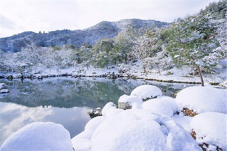 Sogenchi Garden in snow, Tenryu-ji Temple, Sagano, Arashiyama, Kyoto, Japan Foto de stock - Con derechos protegidos, Código: 855-08420684