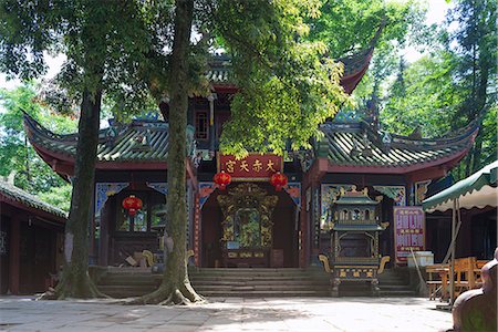 dujiangyan city - Dachitian palace, Qingcheng Shan, A holy Taoism mountain, Dujiangyan city, Sichuan Province, PRC Stock Photo - Rights-Managed, Code: 855-08420758