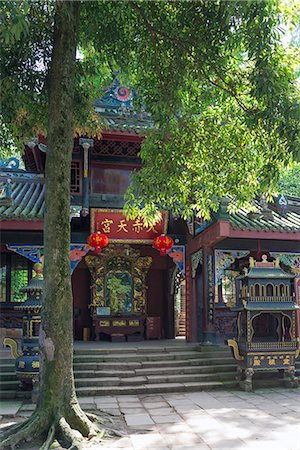 dujiangyan city - Dachitian palace, Qingcheng Shan, A holy Taoism mountain, Dujiangyan city, Sichuan Province, PRC Stock Photo - Rights-Managed, Code: 855-08420759