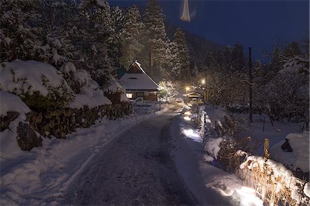 simsearch:855-08781663,k - Thatching (Kayabuki) folk houses in snow at night, Snow lantern festival, Kitamura village Miyama-cho, Nantan-shi, Kyoto Prefecture, Japan Stock Photo - Rights-Managed, Code: 855-08420897