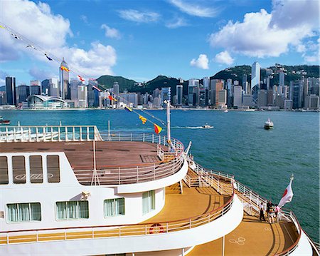 simsearch:855-06312109,k - Victoria Harbour from Ocean Terminal, Tsimshatsui, Kownloon, Hong Kong Fotografie stock - Rights-Managed, Codice: 855-02985530