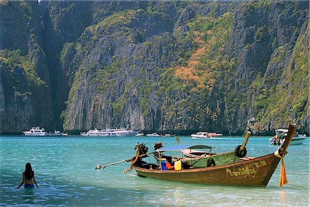 simsearch:855-02986736,k - Bateaux de longue queue au roi Dragon Bay, Thaïlande Photographie de stock - Rights-Managed, Code: 855-02986776