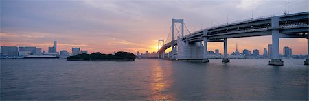 simsearch:855-02986988,k - Rainbow Bridge at dusk Foto de stock - Con derechos protegidos, Código: 855-02986988