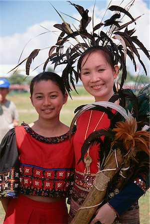 filipino costume for women - Tiboli Tribeswomen Photographie de stock - Rights-Managed, Code: 855-02987153