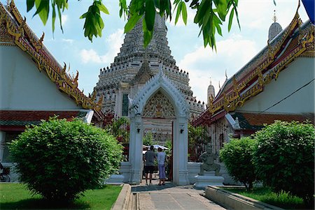 simsearch:855-02987339,k - Wat Arun (Temple de l'aube), Bangkok Photographie de stock - Rights-Managed, Code: 855-02987298
