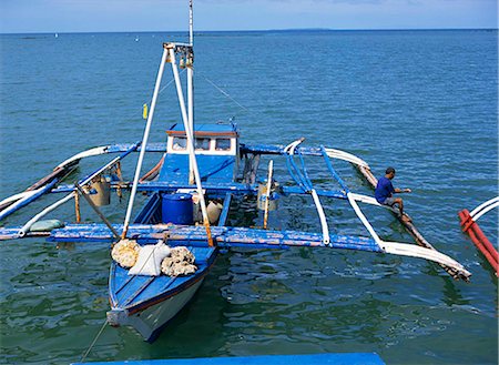 philippine fishing boat pictures - fisherman fishing Stock Photo - Rights-Managed, Code: 855-02987614
