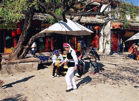 Lijiang old town, Yunnan, China Stock Photo - Rights-Managed, Code: 855-02987955