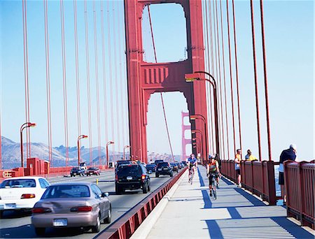 simsearch:855-03254953,k - Traffic on Golden Gate Bridge, San Francisco Foto de stock - Direito Controlado, Número: 855-02988099