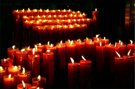 simsearch:855-03025298,k - Incense sticks in a chinese temple at Hsimenting, Taipei, Taiwan Stock Photo - Rights-Managed, Code: 855-02988542