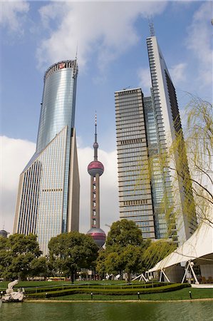 simsearch:855-02989146,k - Lujiazui commercial buildings & Lujiazui Park, Pudong, Shanghai, China Foto de stock - Direito Controlado, Número: 855-02989134
