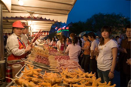 Dong Hua Men nuit marché, Wangfujing, Pékin, Chine Photographie de stock - Rights-Managed, Code: 855-02989337