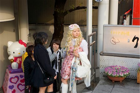 simsearch:855-02989420,k - Girls dressed up at Harajuku, Tokyo, Japan Foto de stock - Con derechos protegidos, Código: 855-02989399
