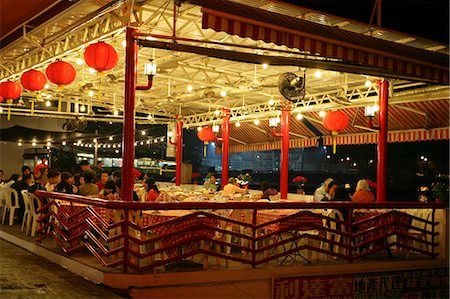 Restaurant de fruits de mer sur Yung Shu Wan, Lamma Island, Hong Kong Photographie de stock - Rights-Managed, Code: 855-03024141
