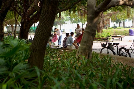 Outdoor barber at the park,Shekou,China Stock Photo - Rights-Managed, Code: 855-03024167