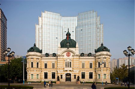 Bank of China building at Zhongshan Square,Dalian,China,Dalian China Stock Photo - Rights-Managed, Code: 855-03024189