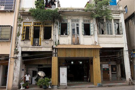 simsearch:855-03024721,k - An old 2-story residential building on Zhongshan Road,Xiamen (Amoy),Fujian Province,China Fotografie stock - Rights-Managed, Codice: 855-03024682