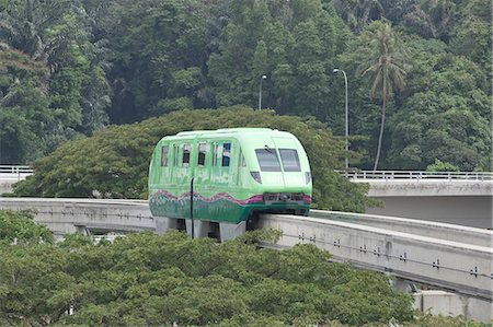 Monorail running on Sentosa Gateway,Singapore Foto de stock - Con derechos protegidos, Código: 855-03025092