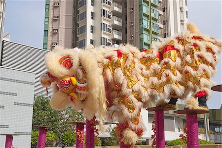 Lion dance celebrating the chinese new year,Hong Kong Stock Photo - Rights-Managed, Code: 855-03025149