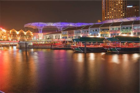 Clarke Quay à Singapour la nuit, Photographie de stock - Rights-Managed, Code: 855-03025327