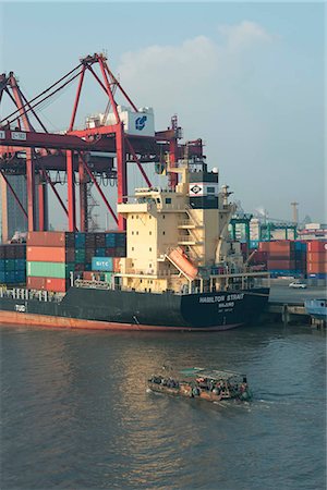 envío - Port of Shanghai,China Foto de stock - Con derechos protegidos, Código: 855-03026163